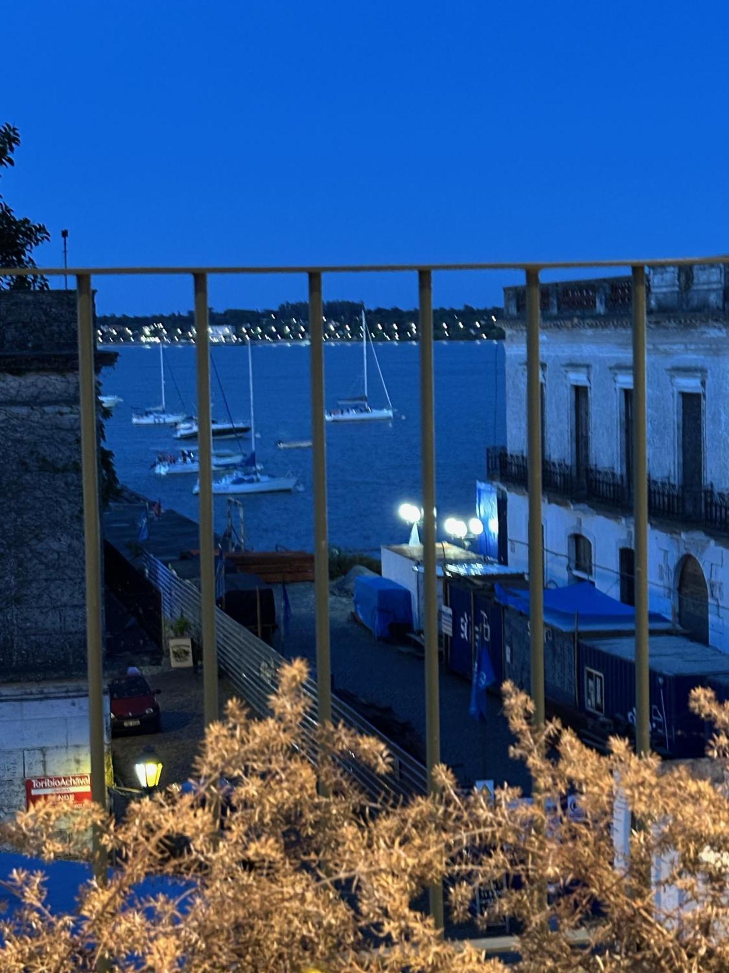 Casa Lahusen Hotel Colonia del Sacramento Bagian luar foto